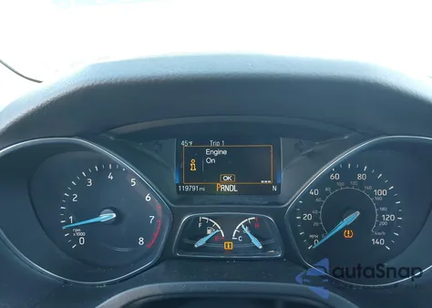 2018 Ford Focus Se z USA, uszkodzony, nr VIN 1FADP3K2XJL300227